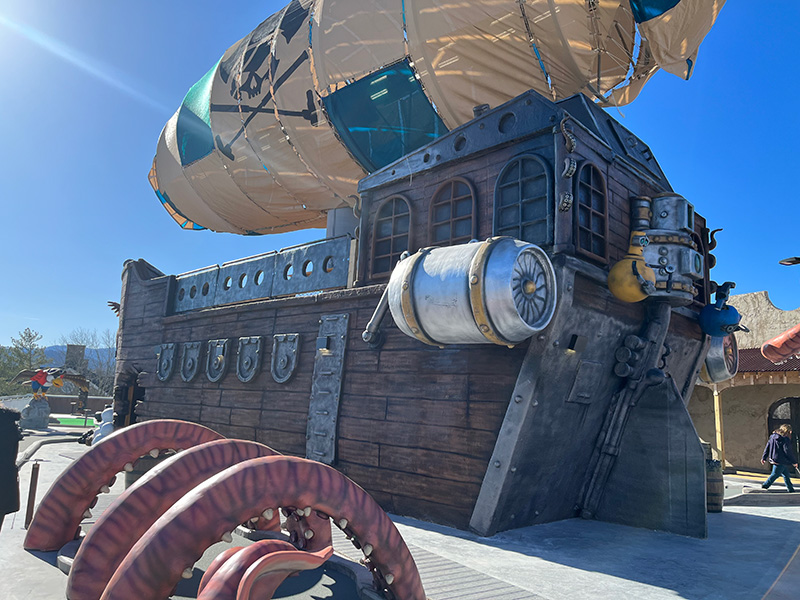 sky pirates miniature golf course