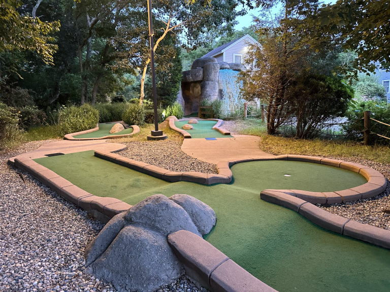 Harbor Lights Mini Golf – Brewster, MA