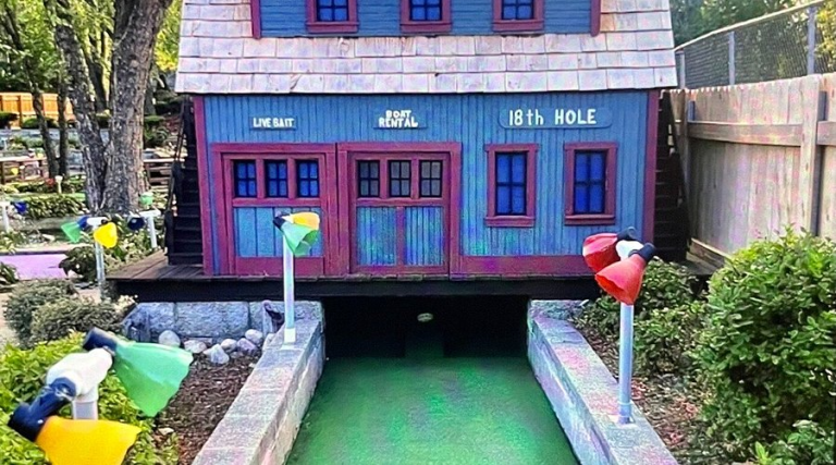 Lighthouse Mini Golf – Waukegan, IL