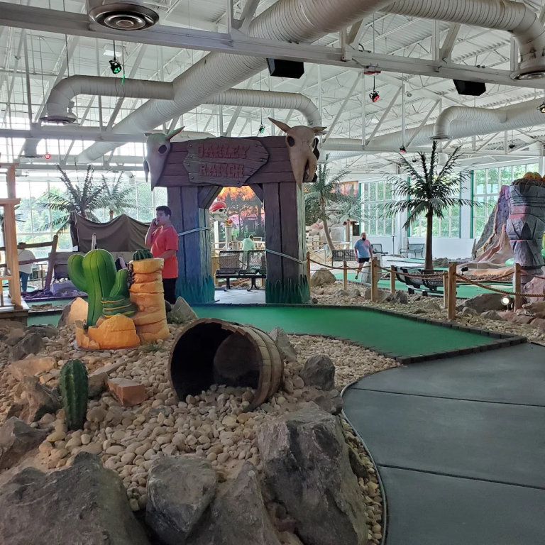 Hollywood Connection Family Fun Center – Columbus, GA