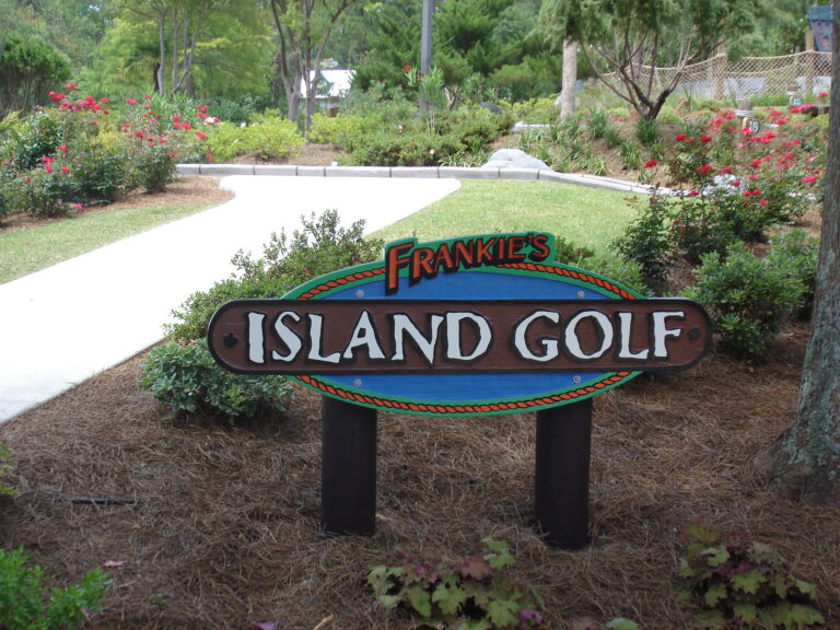 Frankie’s Island Golf